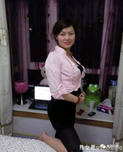 自拍熟妇在线视频,私密生活瞬间曝光